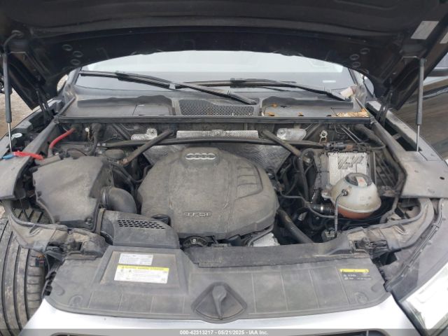 WA1BNAFY5J2204533 Audi Q5 2.0t Premium/2.0t Tech Premium