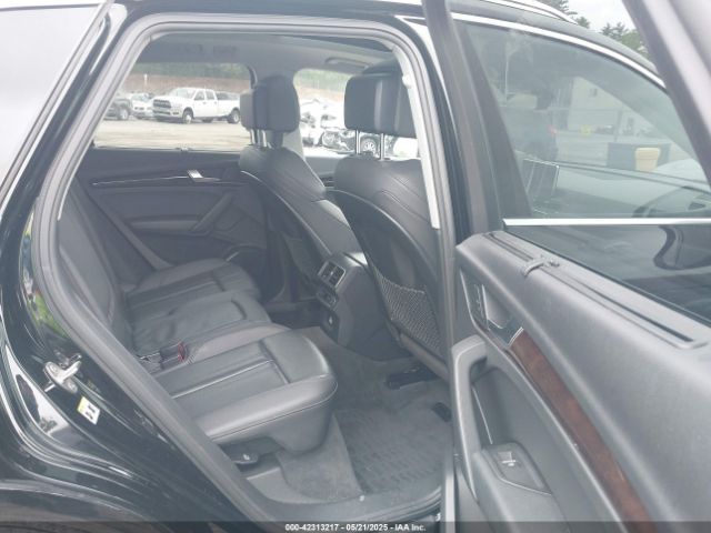 WA1BNAFY5J2204533 Audi Q5 2.0t Premium/2.0t Tech Premium