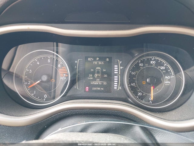 1C4PJLAB9HW623297 Jeep 2017