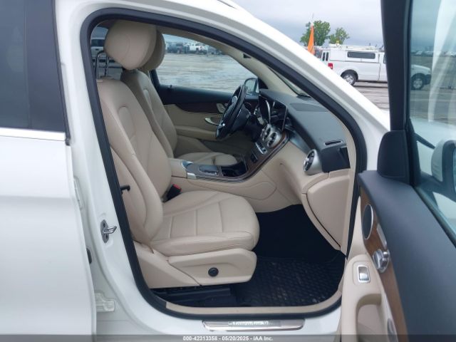 2022 MERCEDES-BENZ GLC 300 W1N0G8EB9NG116907 Photo 4