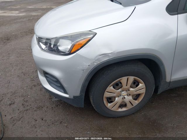 3GNCJKSBXHL204167 Chevrolet TRAX LS