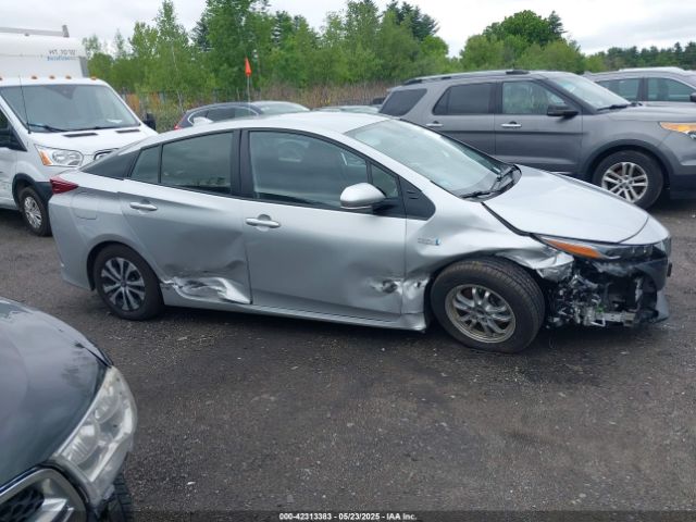 JTDKAMFP9M3179242 Toyota Prius Prime Le