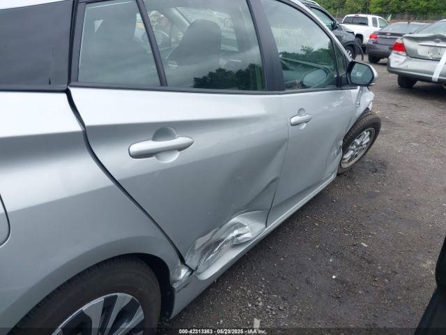 JTDKAMFP9M3179242 Toyota Prius Prime Le