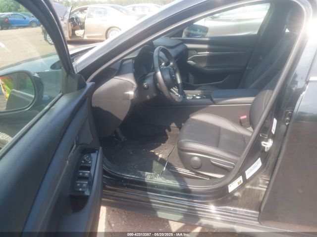JM1BPAKM8S1752519 Mazda Mazda3 2.5 S Select Sport