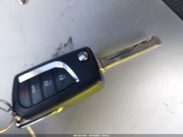 5YFEPRAEXLP125579 Toyota COROLLA LE