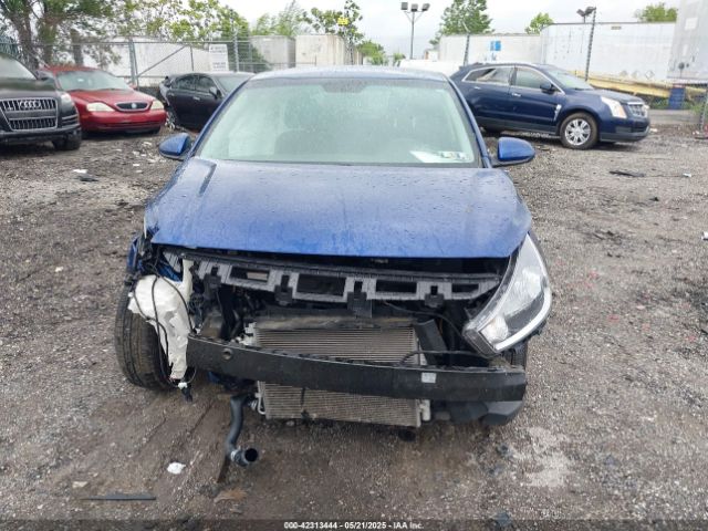 3KPA25AD8LE329182 KIA Rio 5-door S