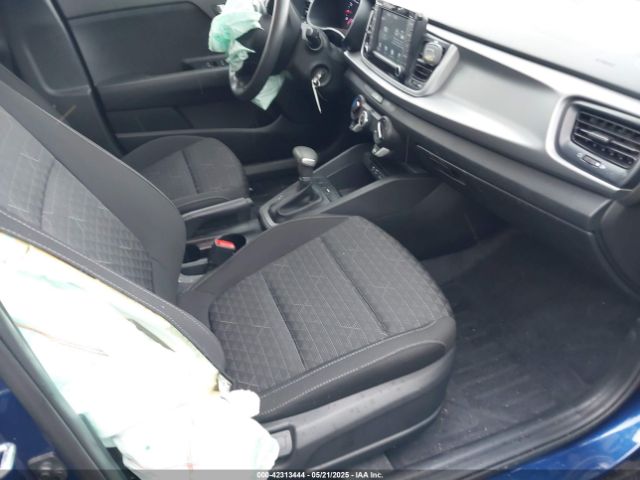 3KPA25AD8LE329182 KIA Rio 5-door S