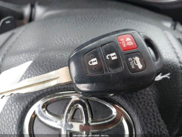2T1BURHE3GC503104 Toyota Corolla S