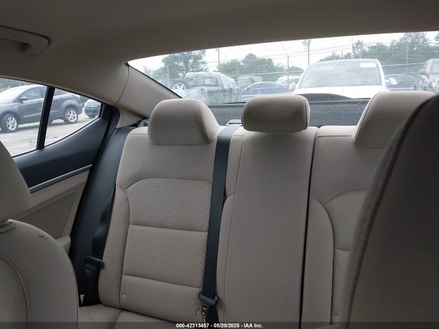 5NPD84LF5HH003508 Hyundai ELANTRA SE