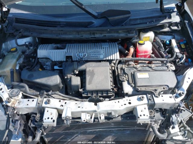 JTDKN3DU5E1759012 Toyota Prius Two