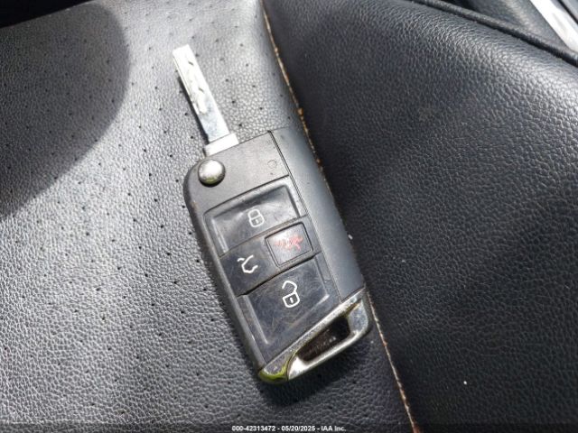 3VV3B7AX2JM018897 Volkswagen Tiguan 2.0t Se/2.0t Sel