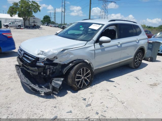 3VV3B7AX2JM018897 Volkswagen Tiguan 2.0t Se/2.0t Sel