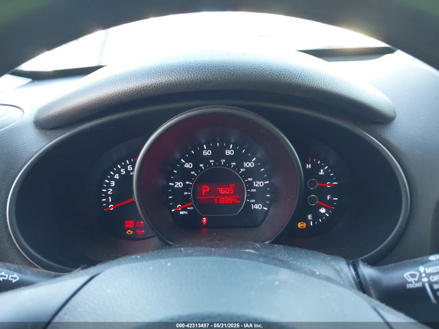 KNDJN2A25H7482484 KIA Soul