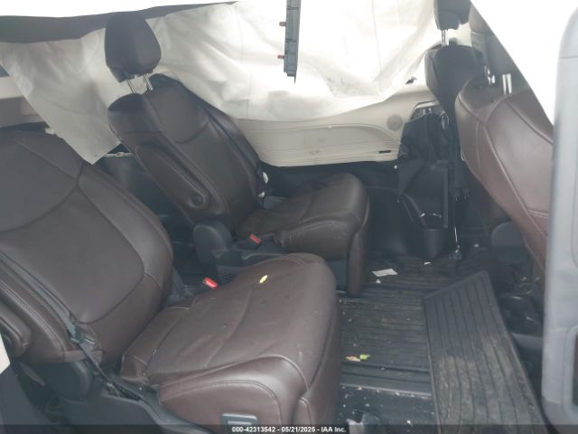 5TDESKFC3RS119135 Toyota a25a-fxs