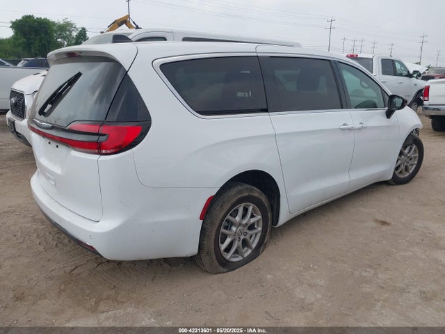 Chrysler Pacifica Select 2025 2C4RC1BG7SR555258 Image 4