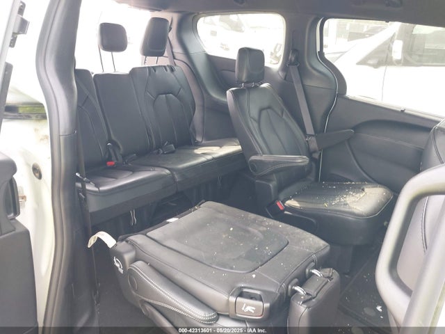 Chrysler Pacifica Select 2025 2C4RC1BG7SR555258 Image 8