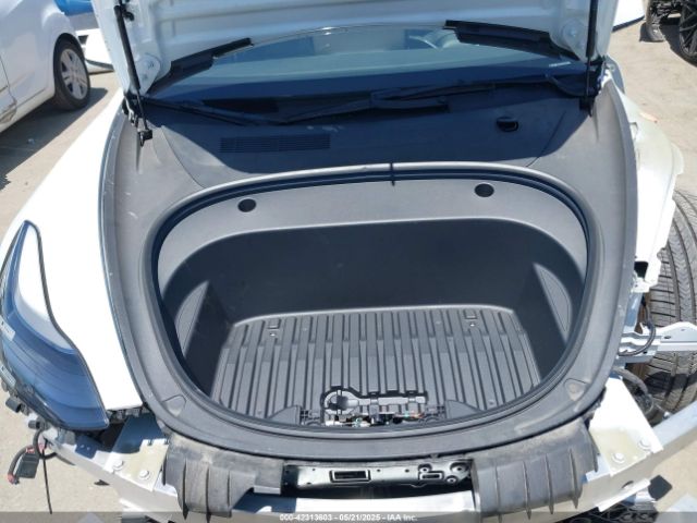 5YJ3E1EA6NF376605 Tesla 2022