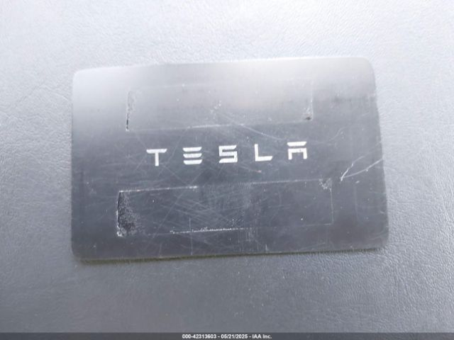 5YJ3E1EA6NF376605 Tesla 2022
