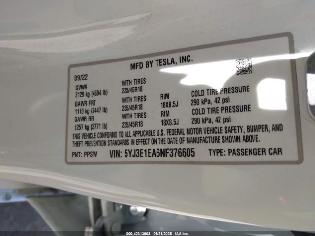 5YJ3E1EA6NF376605 Tesla 2022