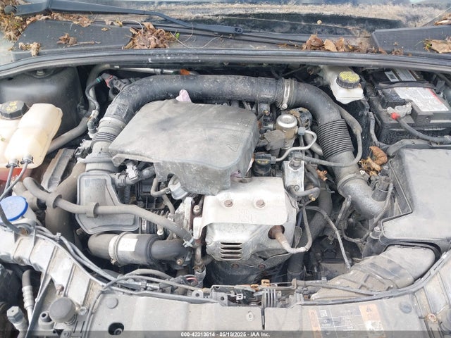 Ford FOCUS SE 2018 1FADP3FE5JL228583 Image 10