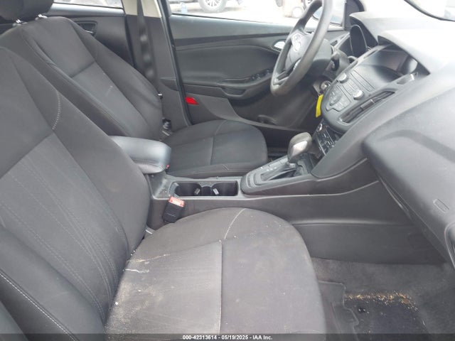 Ford FOCUS SE 2018 1FADP3FE5JL228583 Image 5