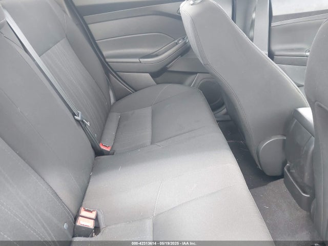 Ford FOCUS SE 2018 1FADP3FE5JL228583 Image 8