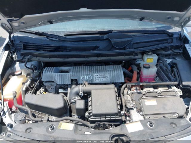 JTDKN3DU8F1891229 Toyota Prius Two