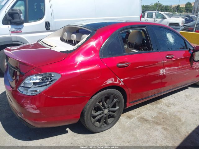 55SWF4JB6GU158367 Mercedes-Benz C 300 Luxury/sport