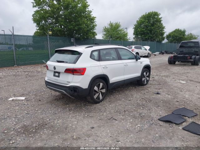 2024 VOLKSWAGEN TAOS 3VV8X7B26RM069597 Photo 3