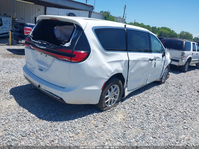 Chrysler Pacifica Select 2025 2C4RC1BG1SR505889 Image 4