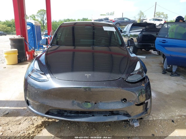 2024 Tesla Model Y Rwd მანქანა იყიდება აუქციონზე, vin: 7SAYGDED6RF054342, აუქციონის ნომერი: 42313757