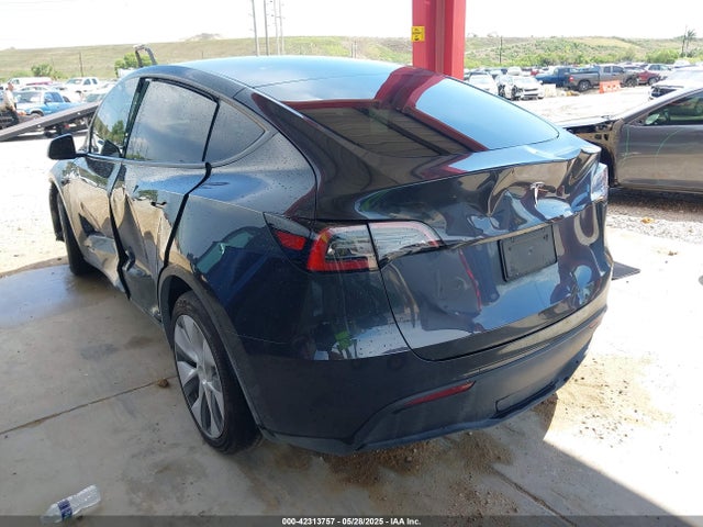2024 Tesla Model Y Rwd მანქანა იყიდება აუქციონზე, vin: 7SAYGDED6RF054342, აუქციონის ნომერი: 42313757