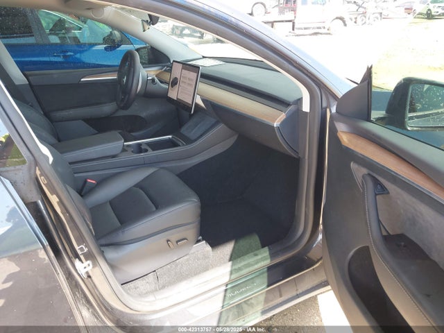 2024 Tesla Model Y Rwd მანქანა იყიდება აუქციონზე, vin: 7SAYGDED6RF054342, აუქციონის ნომერი: 42313757