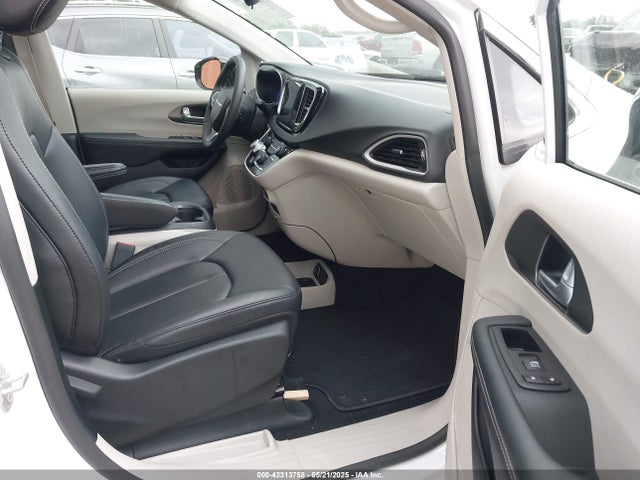 2C4RC1BG0RR146139 Chrysler Pacifica Touring L