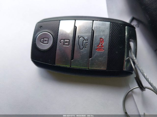 KNDJP3A58G7265097 KIA SOUL +