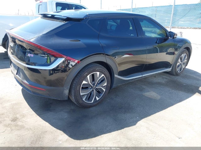 KNDC34LA8R5189030 KIA 2024