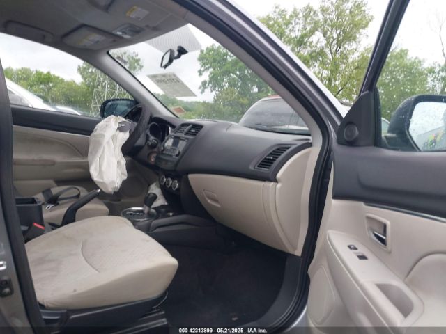 2017 MITSUBISHI OUTLANDER SPORT JA4AR3AU6HZ006111 Photo 4