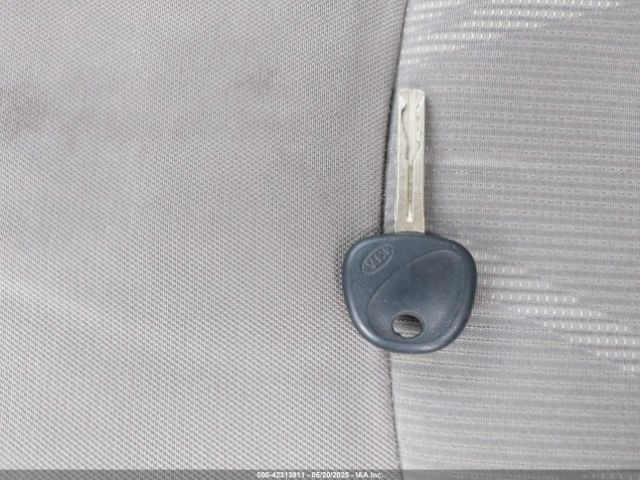 KNADM5A3XE6355464 KIA RIO LX