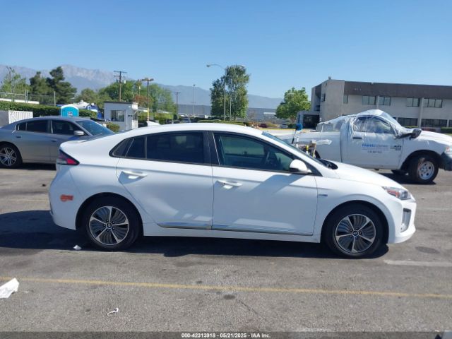 KMHC65LD8LU198343 Hyundai Ioniq Plug-in Hybrid Se