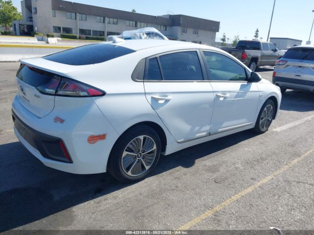 KMHC65LD8LU198343 Hyundai Ioniq Plug-in Hybrid Se