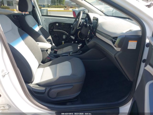 KMHC65LD8LU198343 Hyundai Ioniq Plug-in Hybrid Se