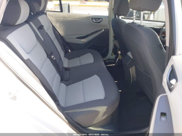 KMHC65LD8LU198343 Hyundai Ioniq Plug-in Hybrid Se