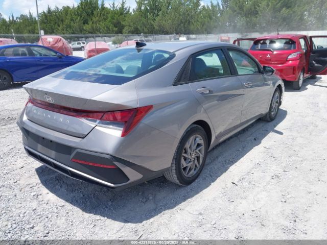 KMHLM4DGXRU640153 Hyundai ELANTRA SEL