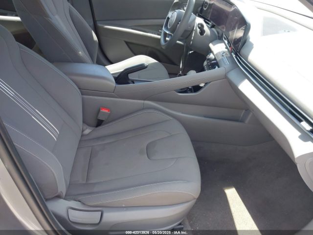 KMHLM4DGXRU640153 Hyundai ELANTRA SEL