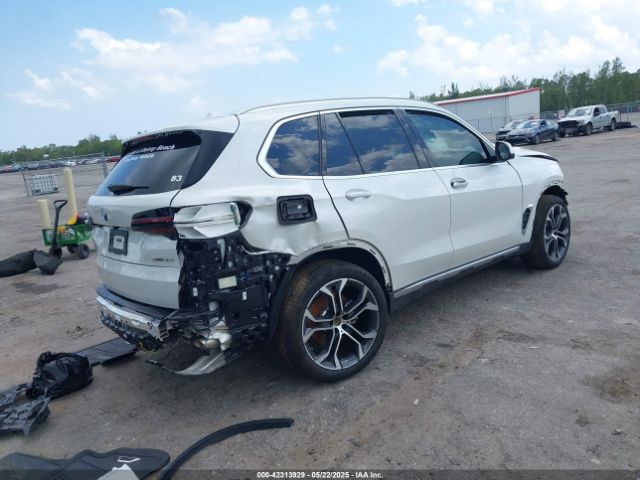 2025 BMW X5 5UX13EU07S9X97721 Photo 3