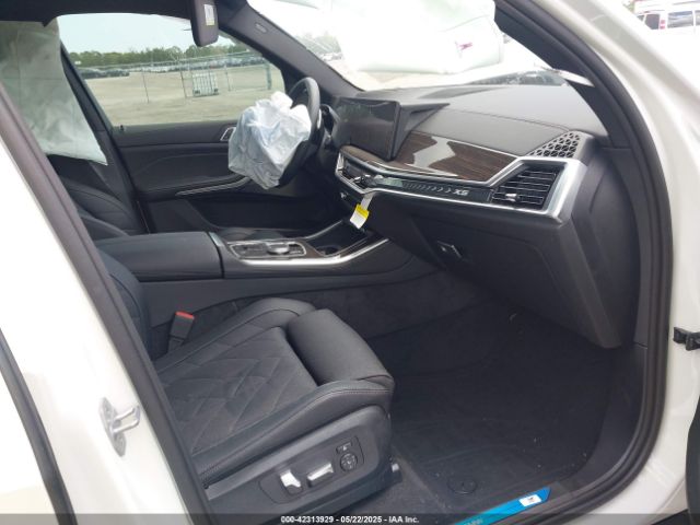 2025 BMW X5 5UX13EU07S9X97721 Photo 4