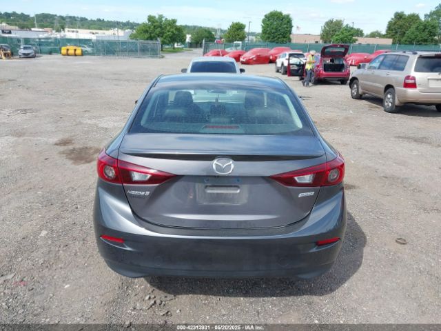 3MZBN1V36JM212075 Mazda Mazda3 Touring