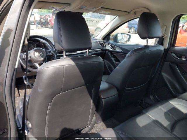 3MZBN1V36JM212075 Mazda Mazda3 Touring