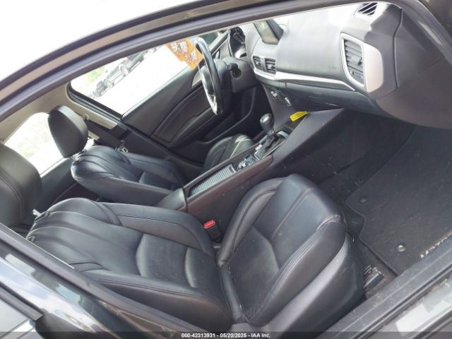 3MZBN1V36JM212075 Mazda Mazda3 Touring