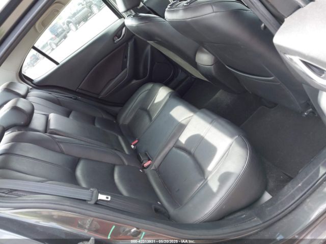3MZBN1V36JM212075 Mazda Mazda3 Touring